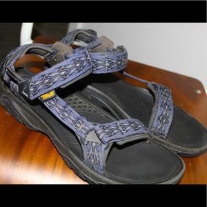 Teva hurricane sandals